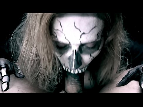 ❤️ Demon merch sugno ceiliog gyda'i geg du a llyncu cum. ️❌ Fideo porn ar porn % cy.teatroporno.ru% ❌❤
